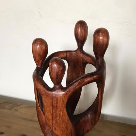 Escultura em madeira - Família